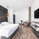 Apollinaire Hotel 4*
