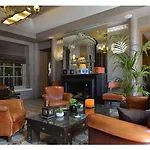 Hotel Apollinaire