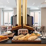 Hotel Apollinaire
