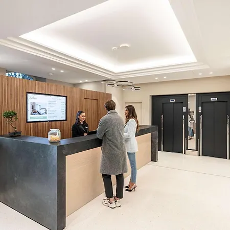 Hotel Ellington Centre 4*