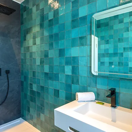 Apollinaire Hotel 4*