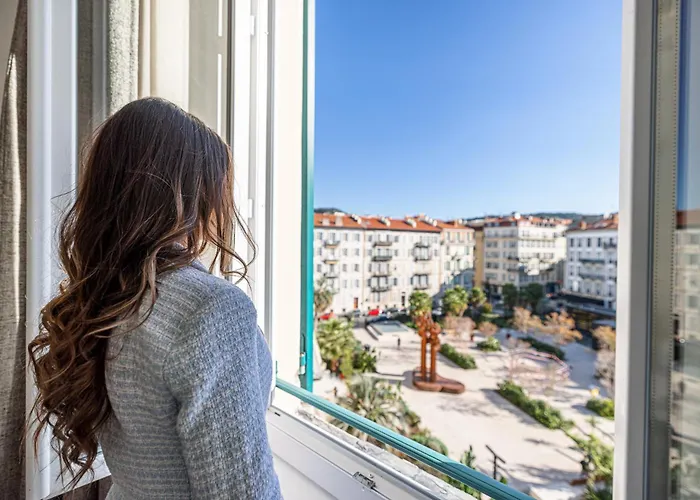 Hotel Apollinaire 4*