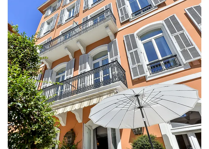 Hotel Apollinaire 4*