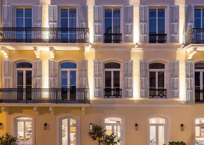 Hotel Apollinaire 4*