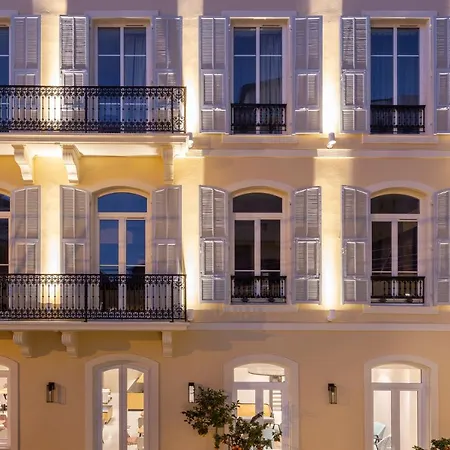 Hotel Apollinaire