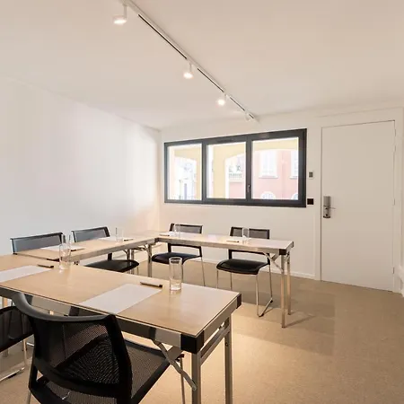 Hotell Apollinaire 4*