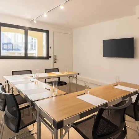 Hotel Apollinaire 4*