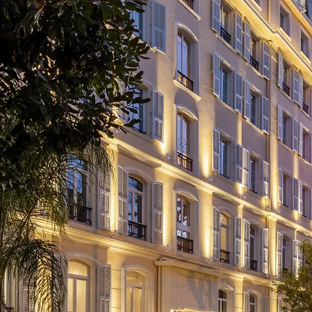 Hotel Apollinaire