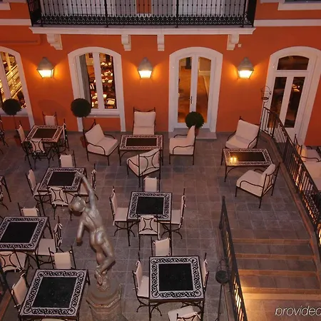 Apollinaire Hotel 4*